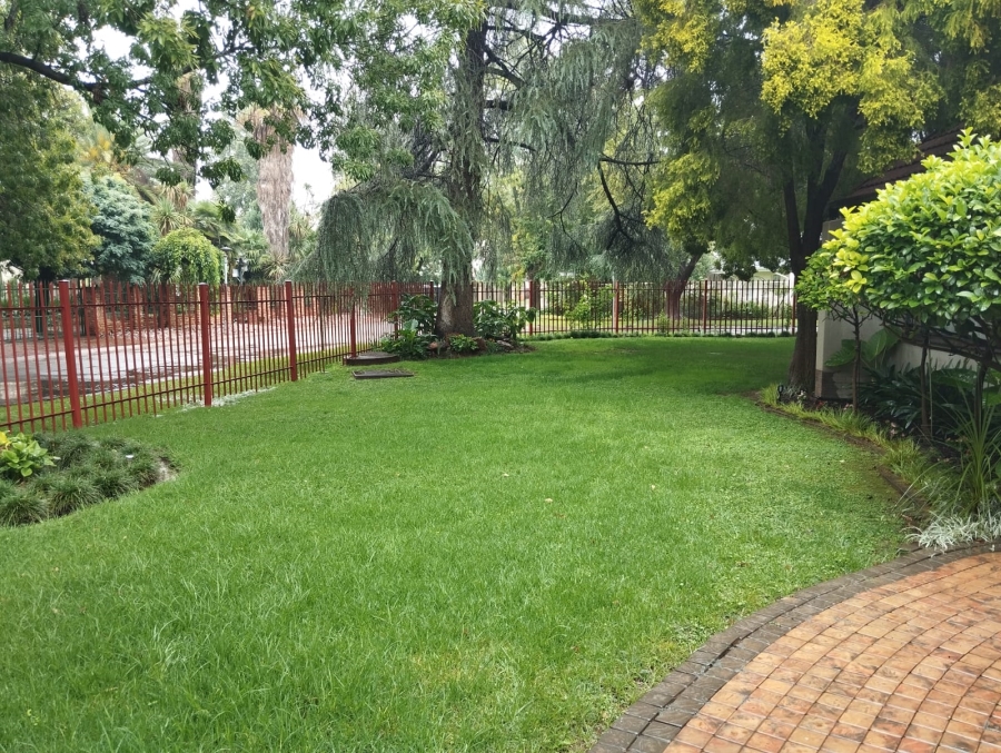 4 Bedroom Property for Sale in Grimbeeck Park North West